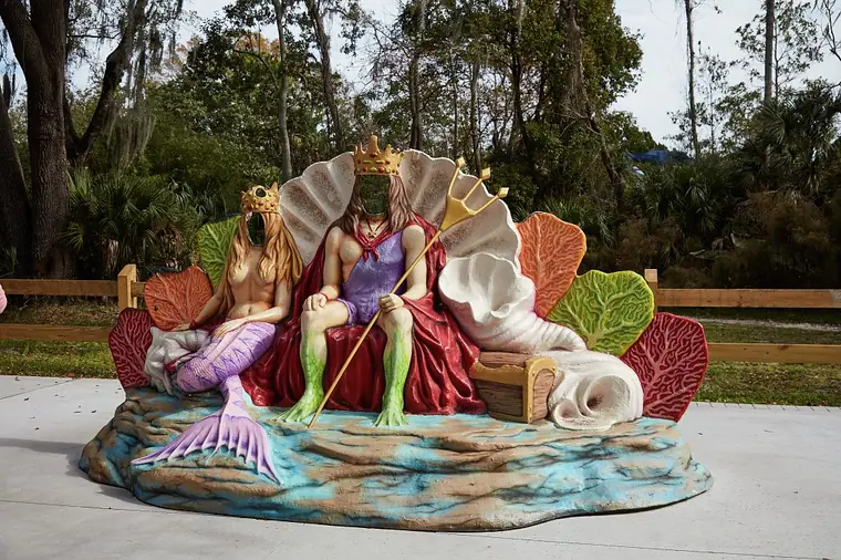 Mermaid and King Neptune sculpture at Weeki Wachee Springs State Park